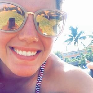 Meet your Posher, Brooke